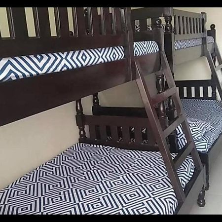 Rv3 Transient House Hotel Angeles Ngoại thất bức ảnh