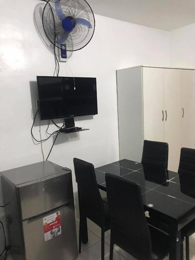 Rv3 Transient House Hotel Angeles Ngoại thất bức ảnh