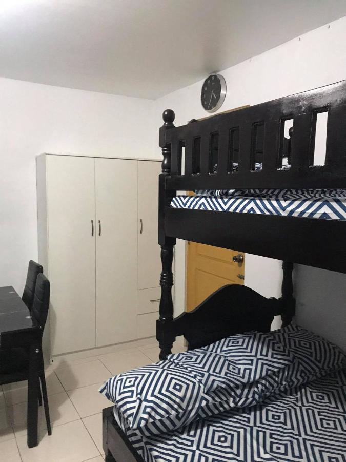 Rv3 Transient House Hotel Angeles Ngoại thất bức ảnh