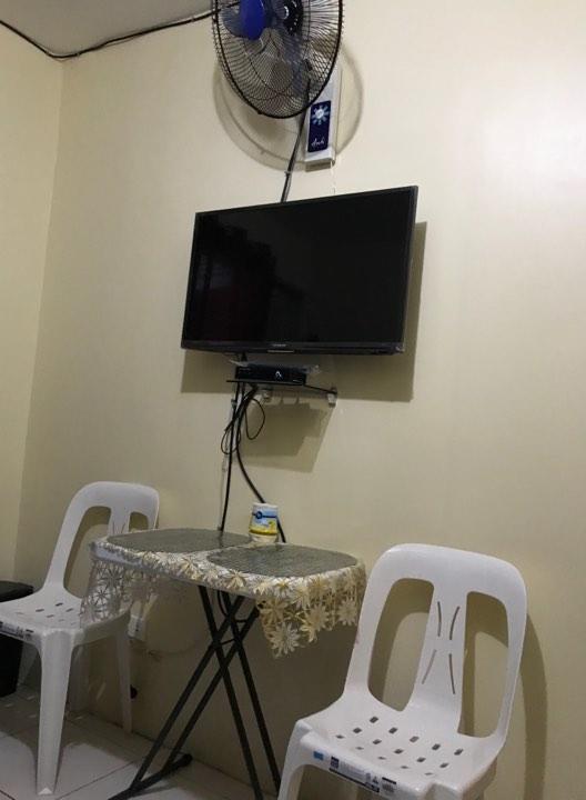 Rv3 Transient House Hotel Angeles Ngoại thất bức ảnh