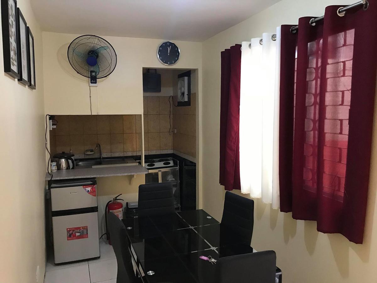 Rv3 Transient House Hotel Angeles Ngoại thất bức ảnh